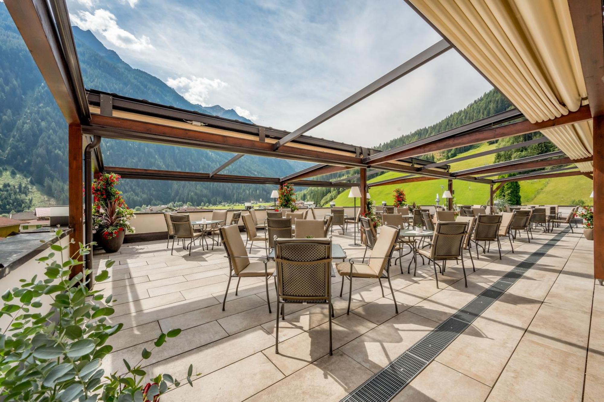 Wellness & Relax Hotel Milderer Hof Neustift im Stubaital Ngoại thất bức ảnh